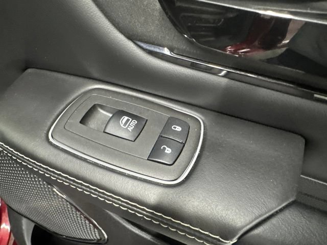 Used 2022 RAM 1500 Limited w/ Body Color Bumper Group AWD/4WD image 32