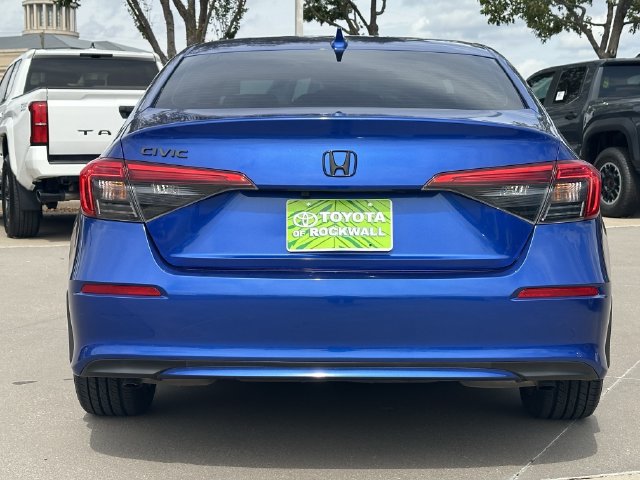Used 2022 Honda Civic EX image 4