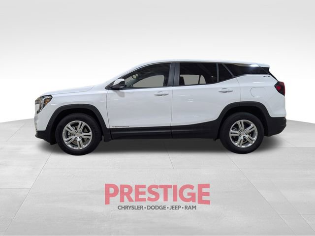Used 2024 GMC Terrain SLE image 10