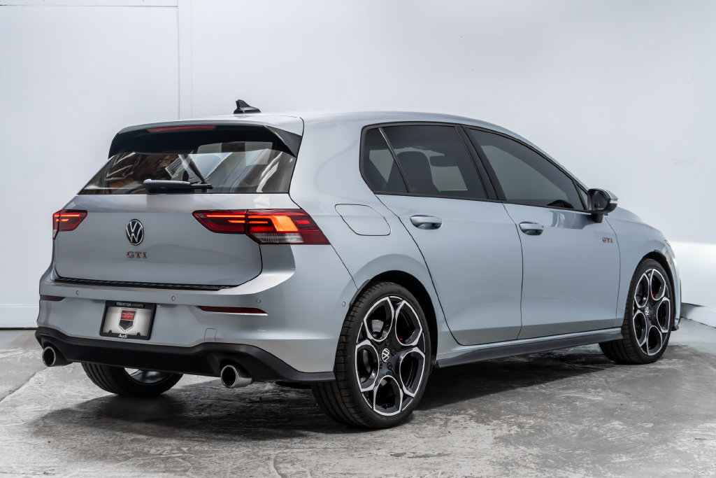 Used 2025 Volkswagen GTI Autobahn FWD image 7