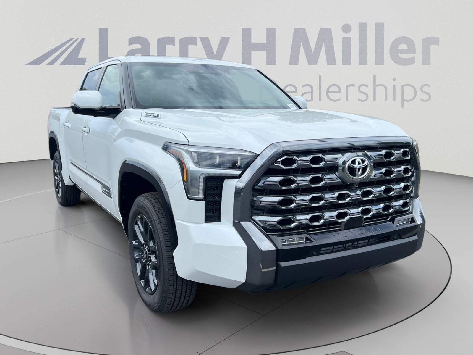 New 2026 Toyota Tundra Platinum w/ Tow Tech Package AWD/4WD image 7