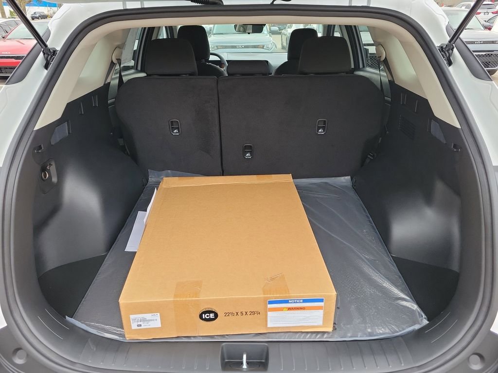 New 2026 Kia Sportage LX w/ LX Convenience Package FWD image 14