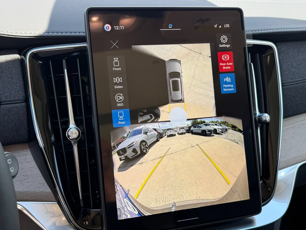 New 2026 Volvo XC90 B6 Plus w/ Protection Package Premier AWD/4WD image 23