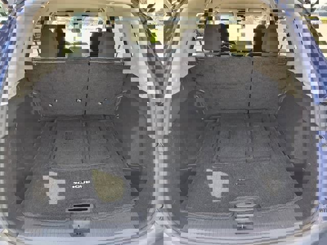 Used 2022 Nissan Rogue SV image 7