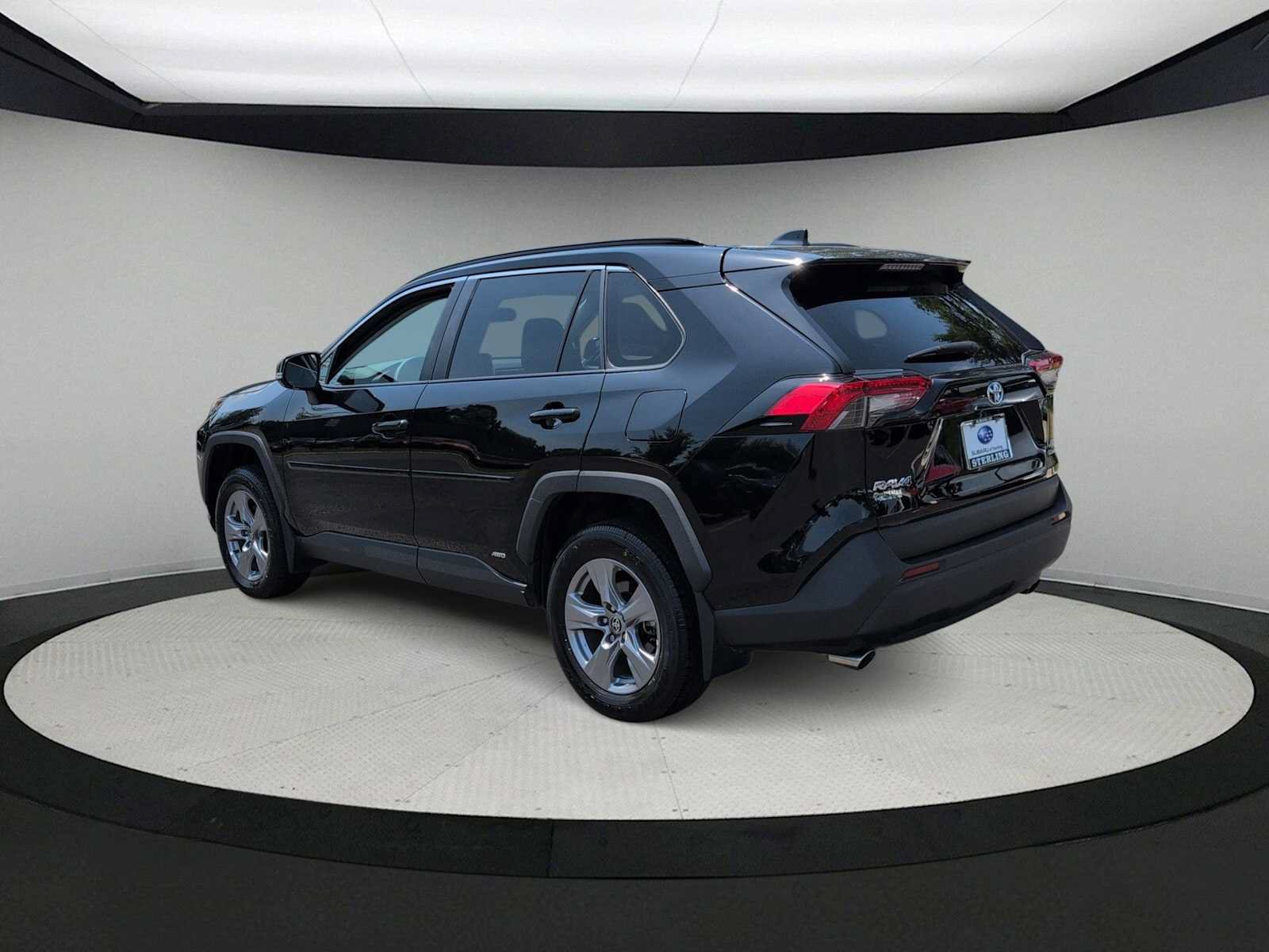 Used 2023 Toyota RAV4 XLE w/ Convenience Package AWD/4WD image 6