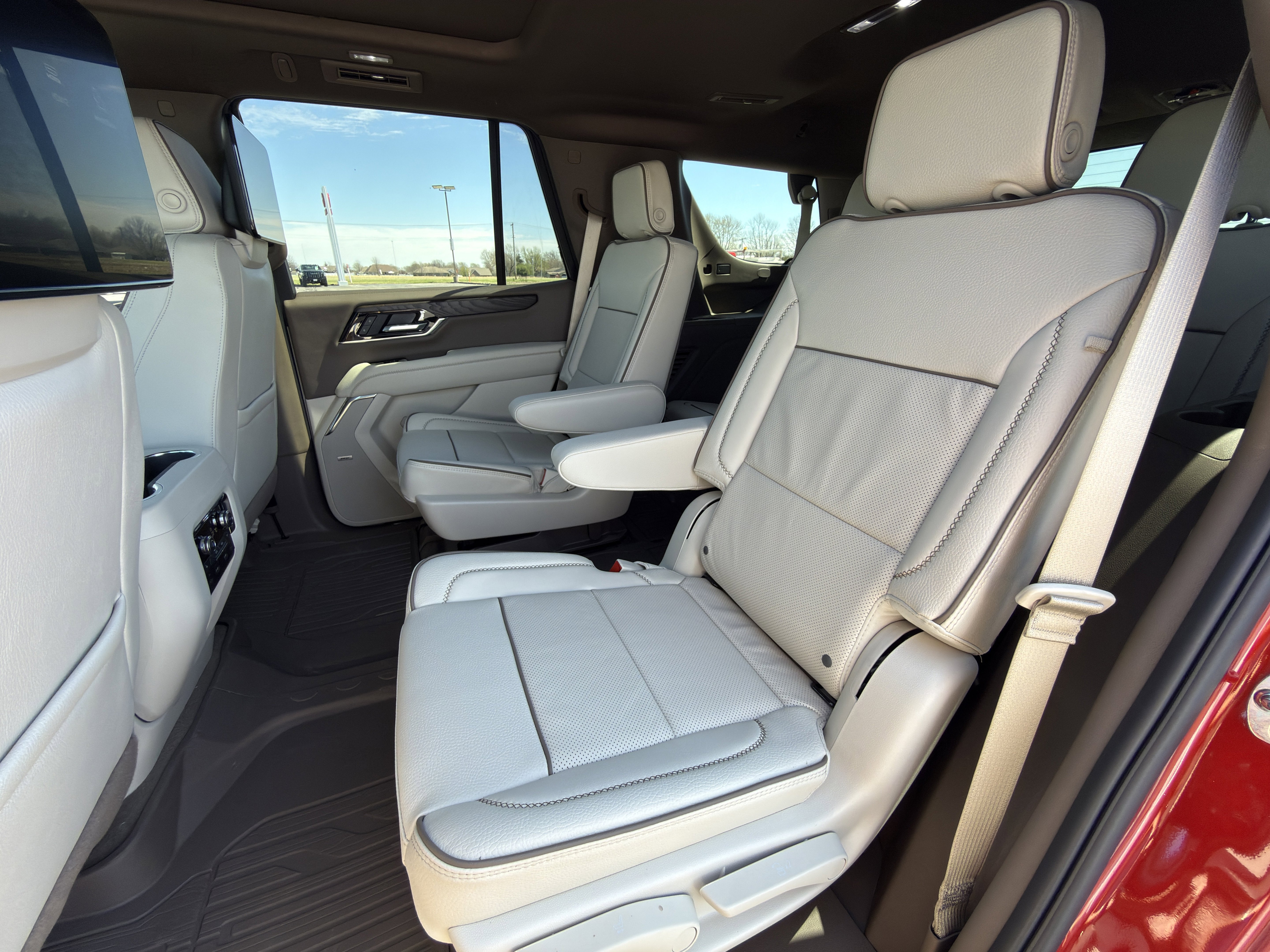 New 2026 GMC Yukon Denali image 13