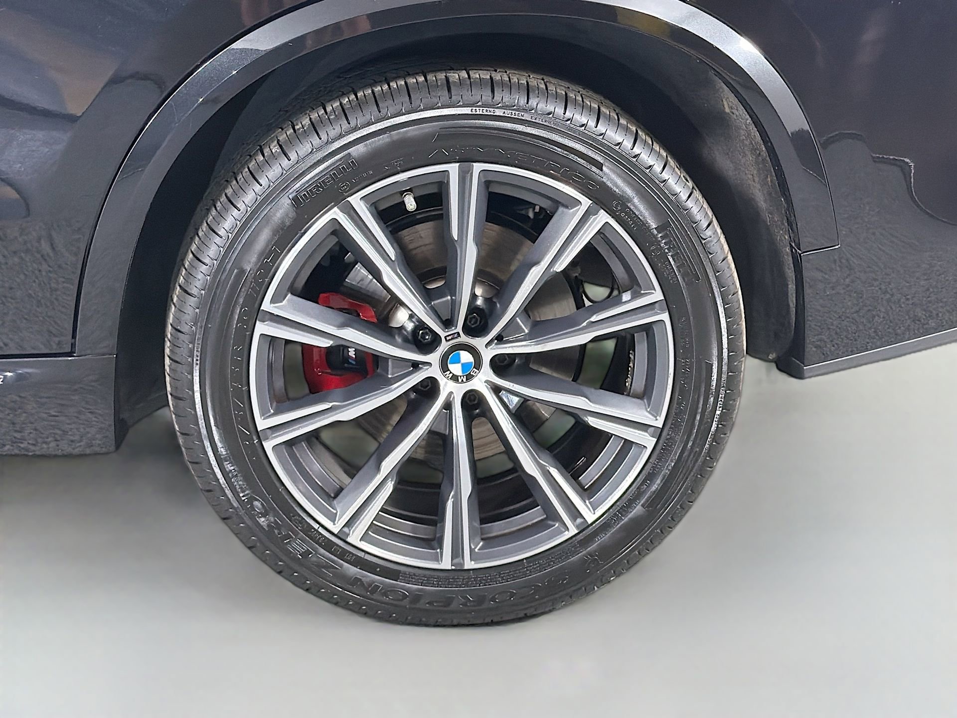 Certified 2024 BMW X5 sDrive40i w/ M Sport Package image 31