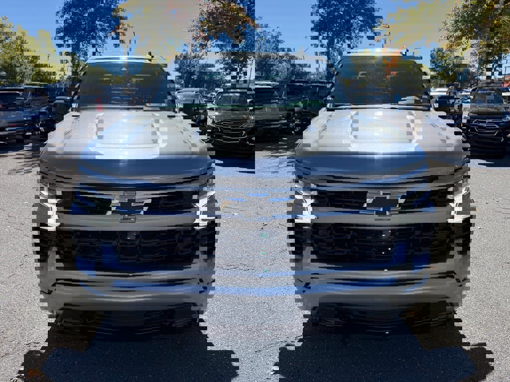 Used 2023 Chevrolet Silverado 1500 RST image 2