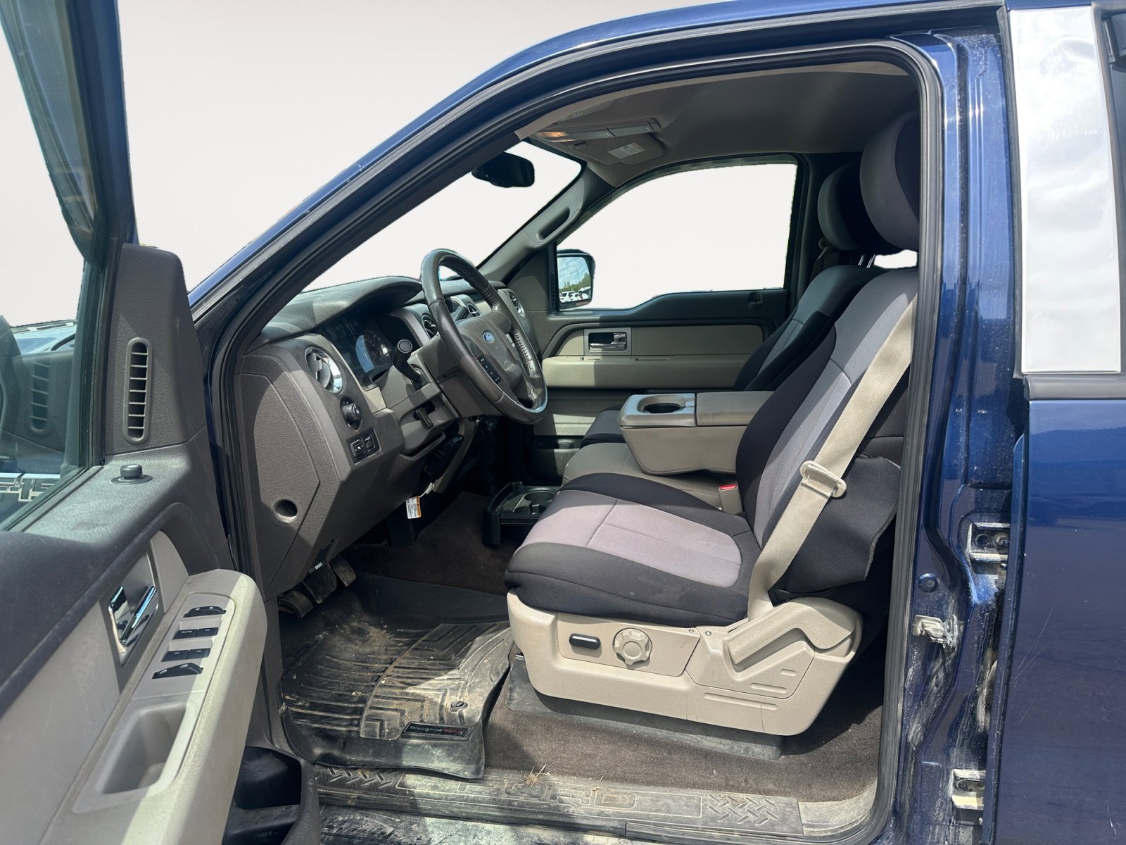 Used 2010 Ford F150 XLT AWD/4WD image 9