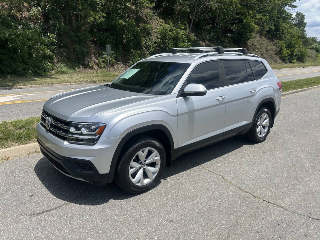 Used 2019 Volkswagen Atlas S FWD image 2