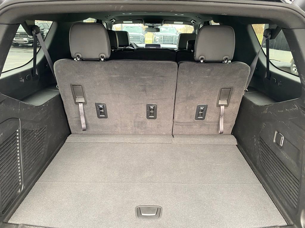Used 2024 Chevrolet Suburban LT image 29