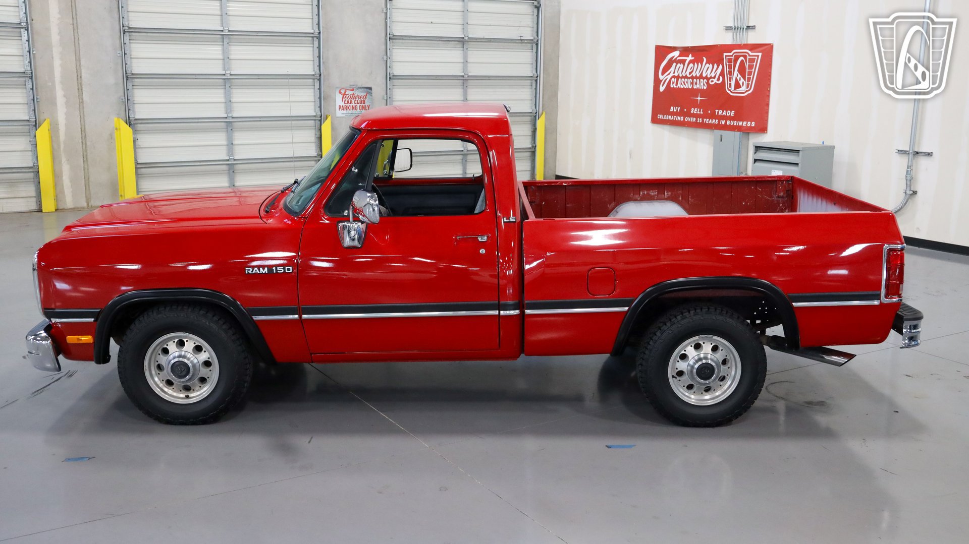 Used 1992 Dodge D/W Truck 150 RWD image 28
