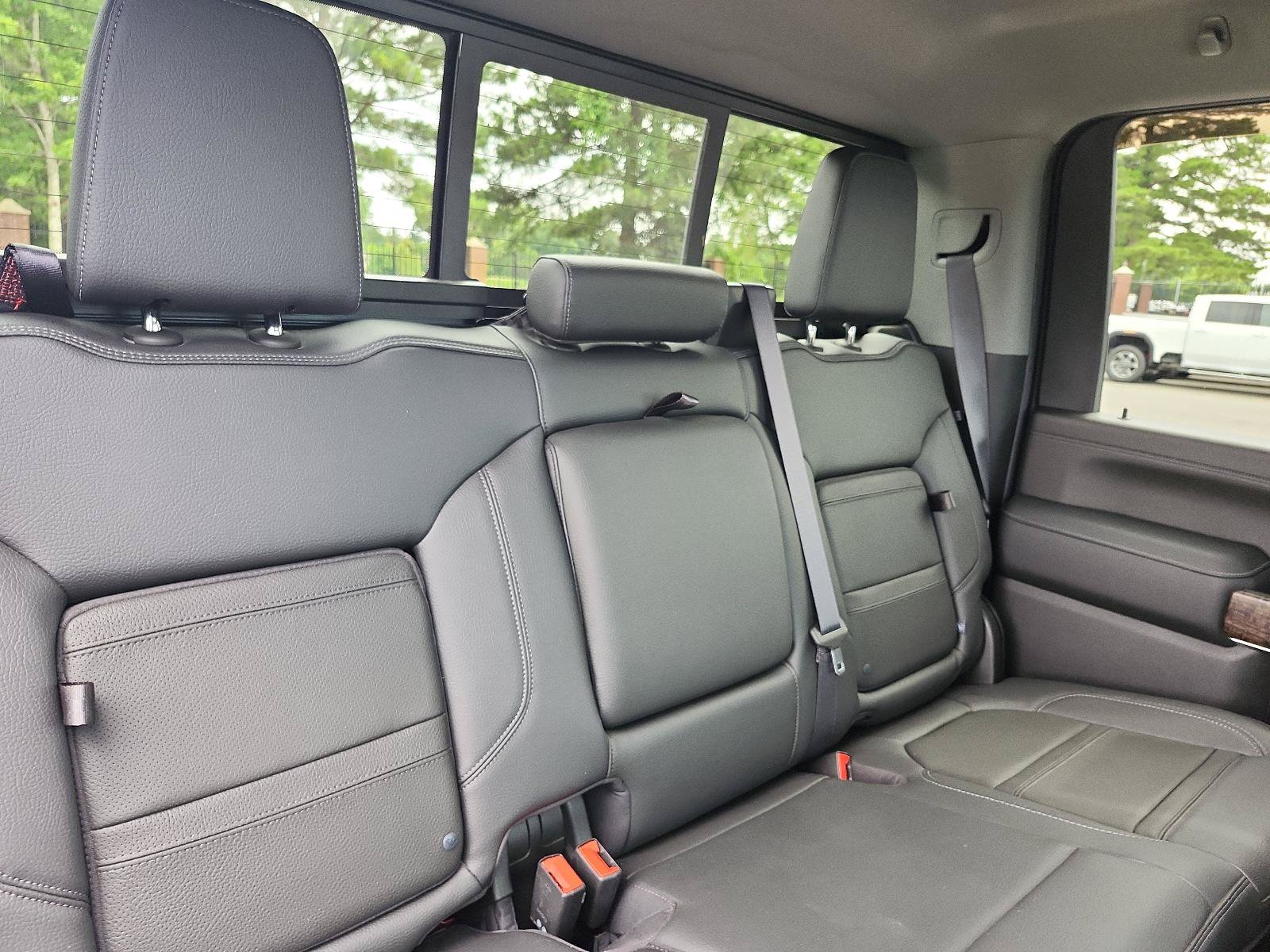 Certified 2022 GMC Sierra 2500 Denali w/ Denali Ultimate Package AWD/4WD image 12