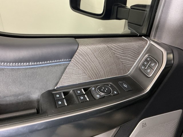 Certified 2025 Ford F450 Platinum w/ FX4 Off-Road Package AWD/4WD image 17