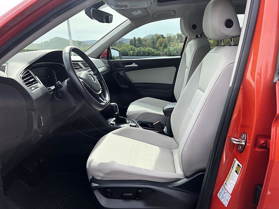 Used 2019 Volkswagen Tiguan SEL AWD/4WD image 11