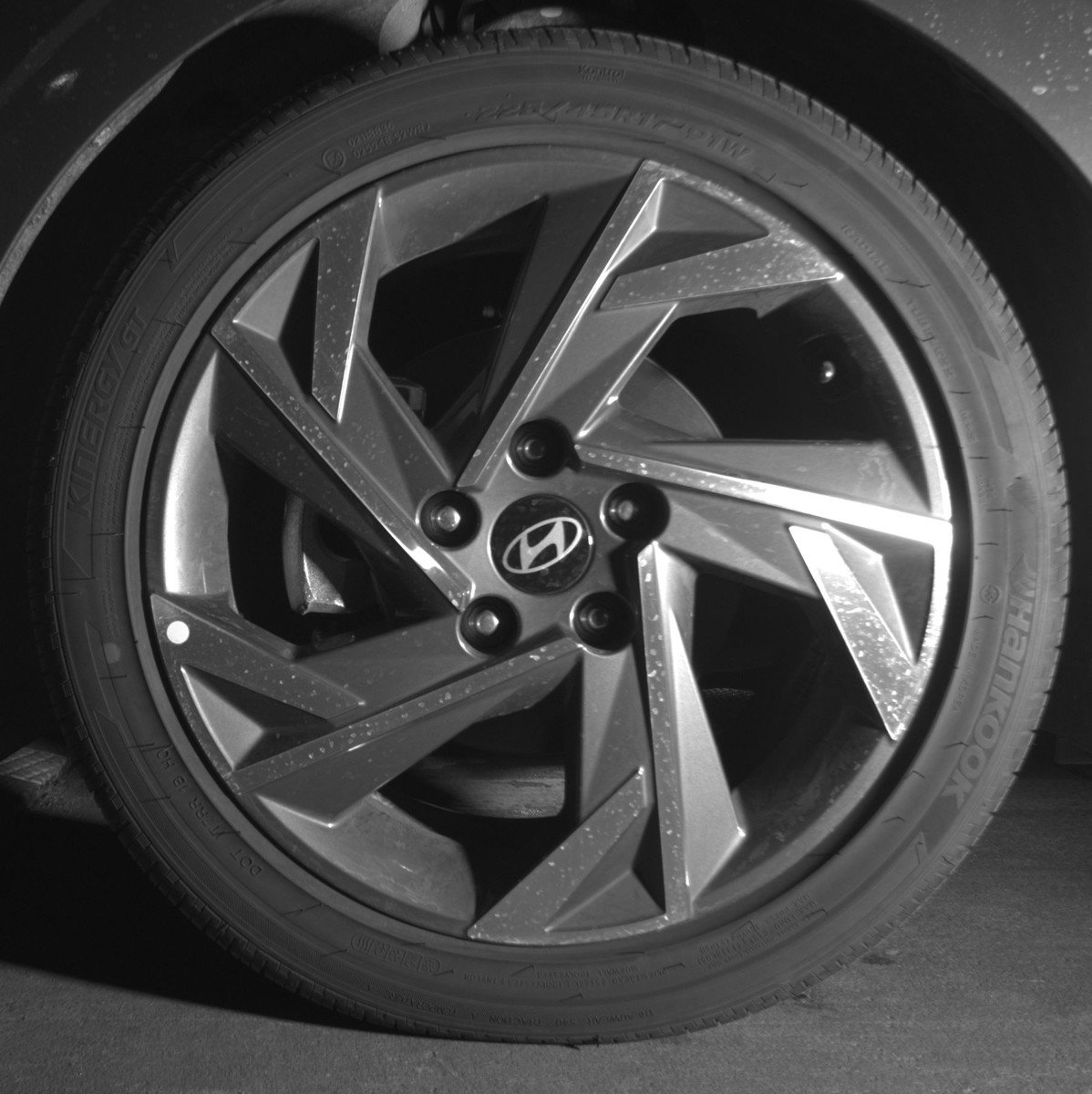 Used 2025 Hyundai Elantra SEL image 12