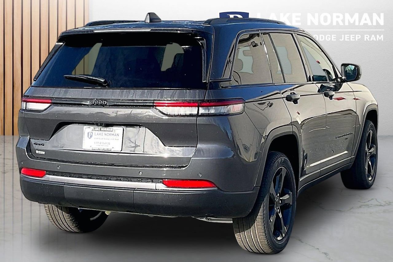 New 2026 Jeep Grand Cherokee Limited w/ Limited Altitude Package AWD/4WD image 9