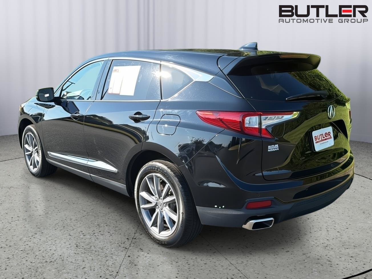 Used 2023 Acura RDX w/ Technology Package FWD image 4