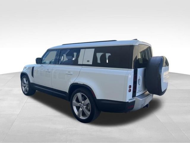 Used 2024 Land Rover Defender 130 S image 7