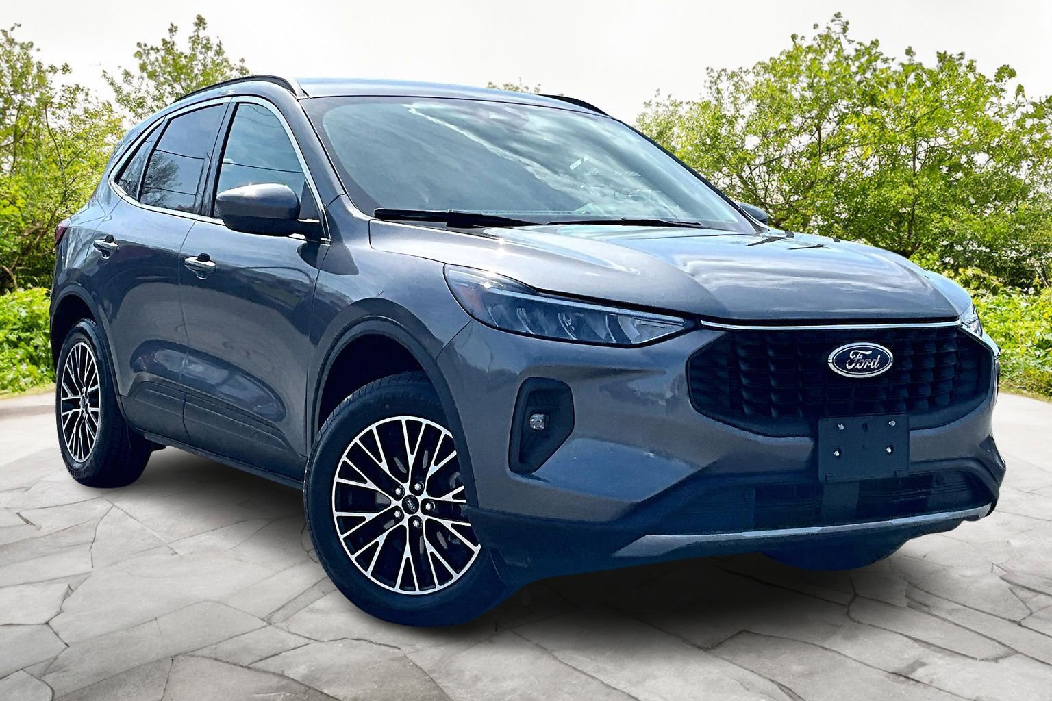 Used 2025 Ford Escape SE image 1