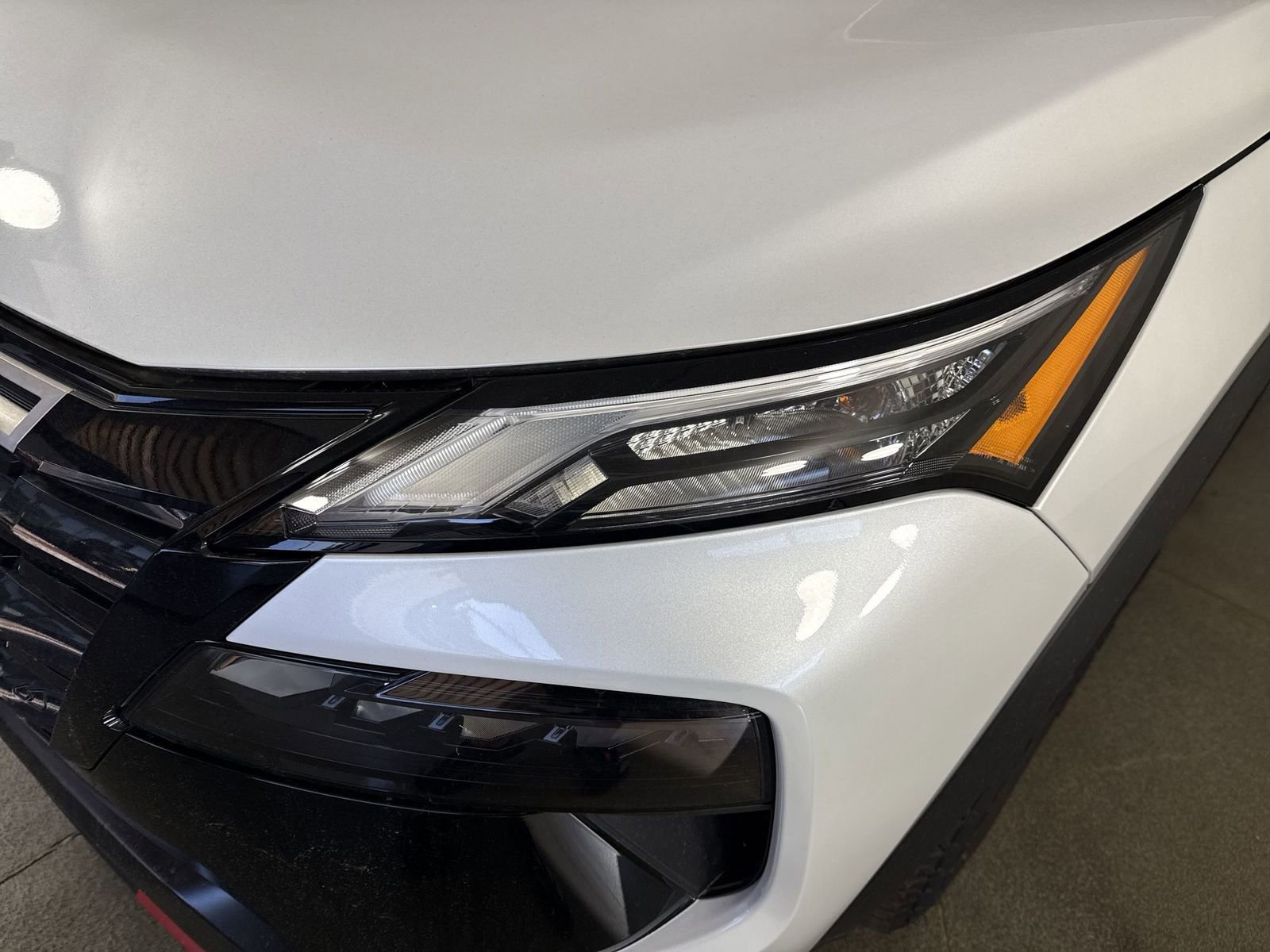 New 2026 Nissan Rogue SV AWD/4WD image 28