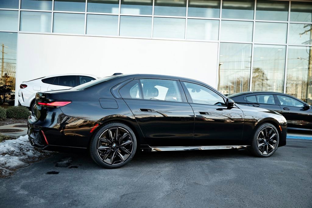 New 2026 BMW 740i w/ Executive Package image 7