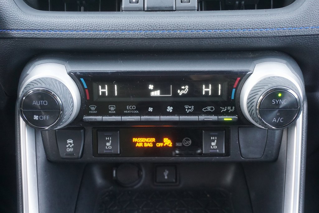 Used 2020 Toyota RAV4 XSE w/ XSE Grade Weather Package image 14