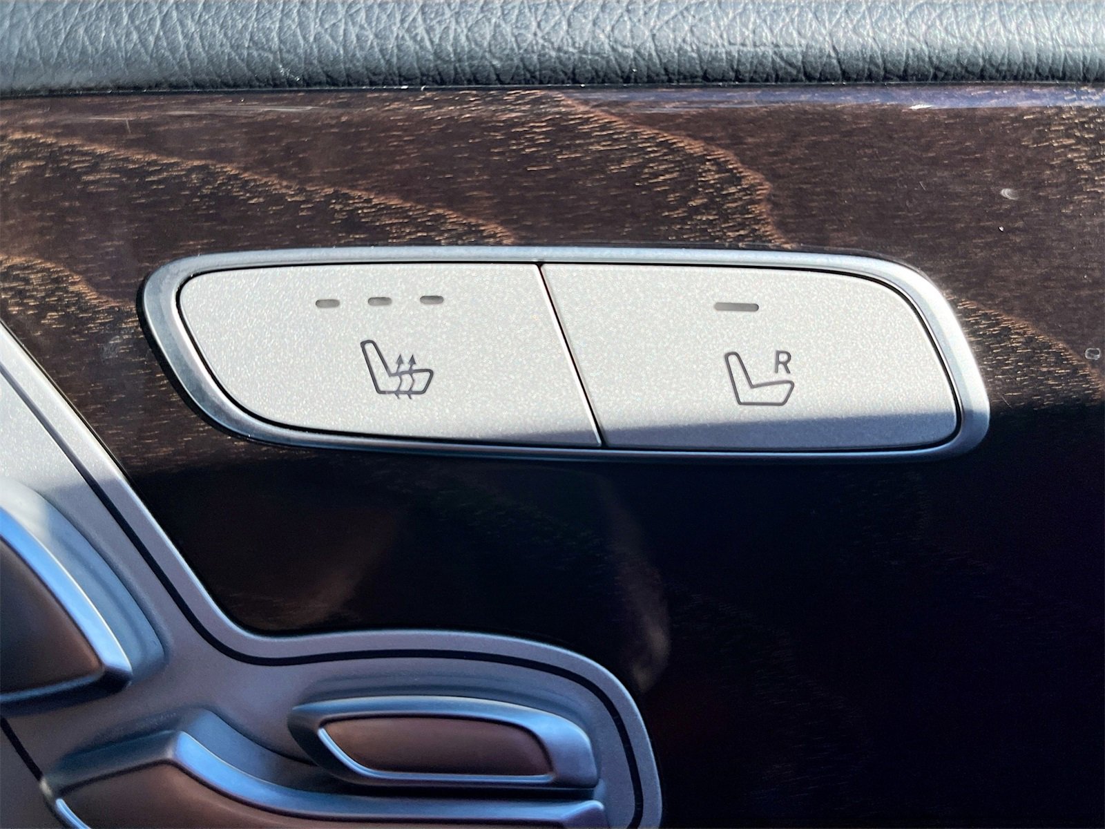 Used 2020 Mercedes-Benz E 450 4MATIC Sedan image 21