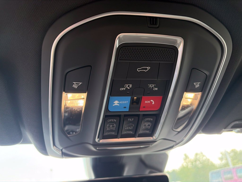 New 2026 Jeep Grand Cherokee L Limited AWD/4WD image 31