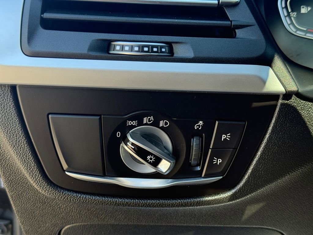 Used 2022 BMW X3 xDrive30i w/ Convenience Package image 10