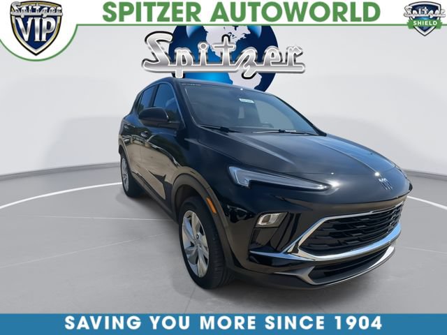 Used 2024 Buick Encore GX Preferred AWD/4WD image 2