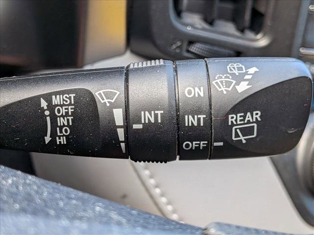 Used 2015 Toyota RAV4 XLE FWD image 17