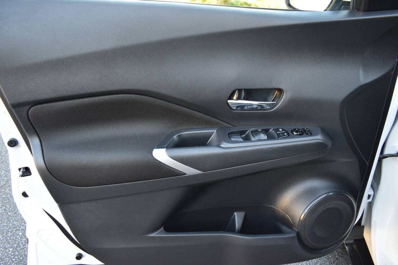 Used 2022 Nissan Kicks SV FWD image 15