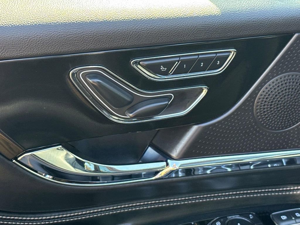 Used 2025 Lincoln Corsair Grand Touring w/ Equipment Group 301A image 22