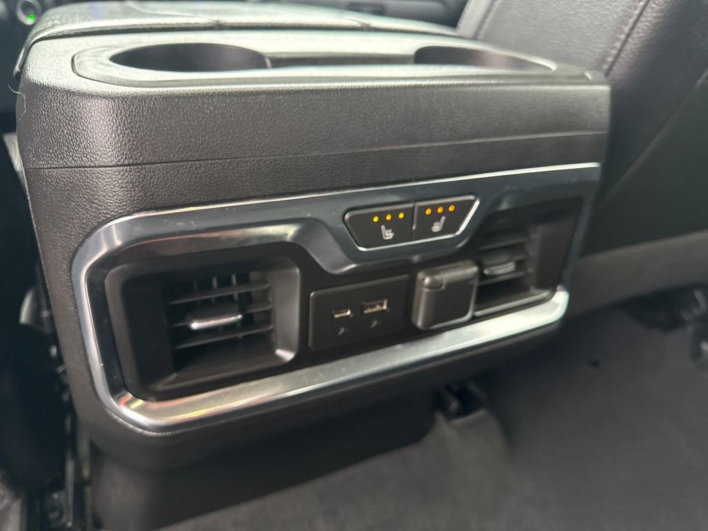 Used 2023 GMC Sierra 2500 Denali w/ Denali Black Diamond Edition image 18