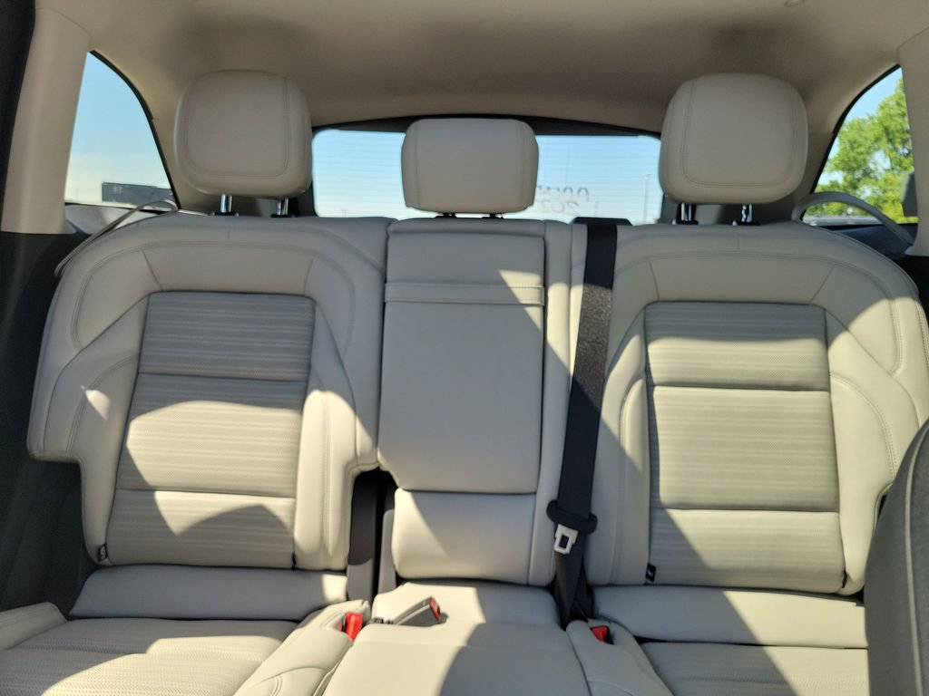 New 2026 Lincoln Nautilus Reserve AWD/4WD image 17