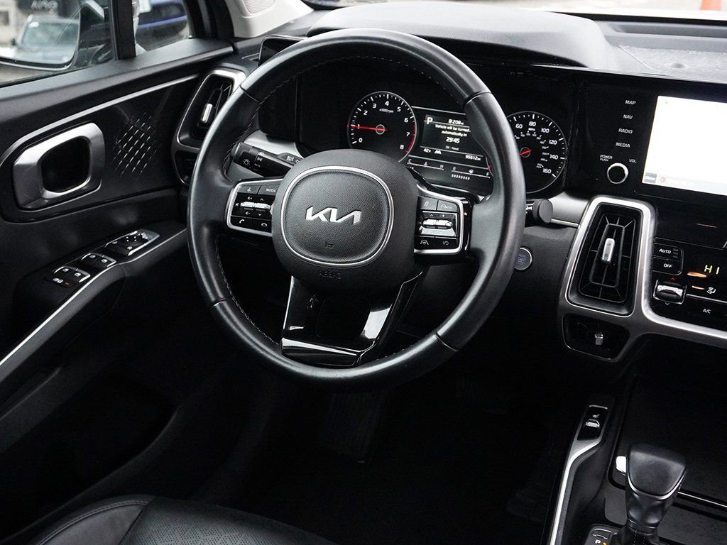 Used 2022 Kia Sorento S image 33