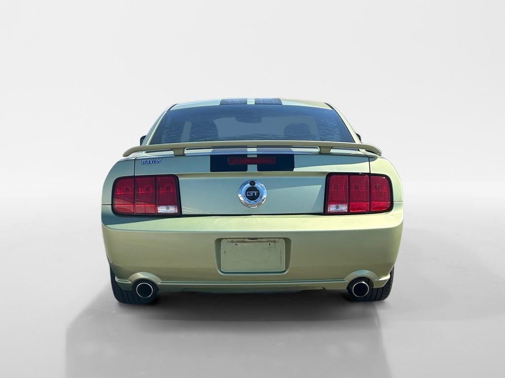 Used 2005 Ford Mustang GT RWD image 4