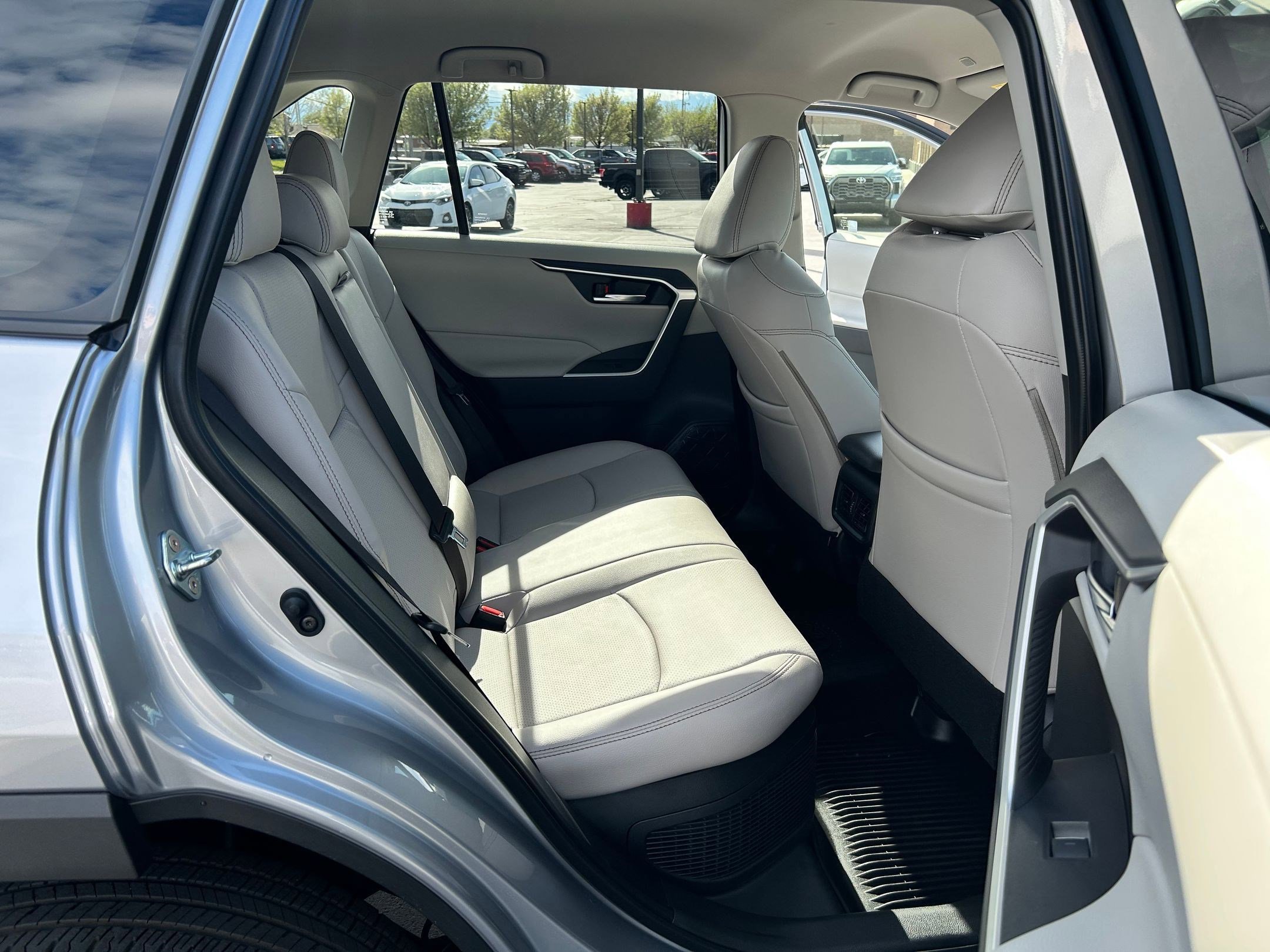 Certified 2025 Toyota RAV4 XLE image 26