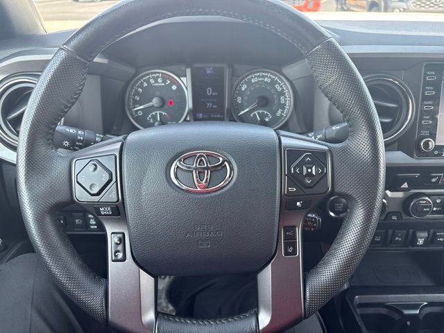 Used 2020 Toyota Tacoma TRD Off-Road w/ TRD Premium Off Road Package AWD/4WD image 7