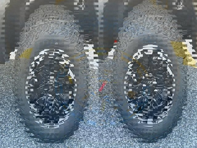 New 2026 GMC Canyon AT4 image 24