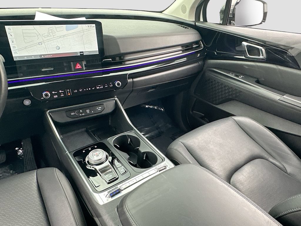 Certified 2025 Kia Carnival SX Prestige FWD image 25