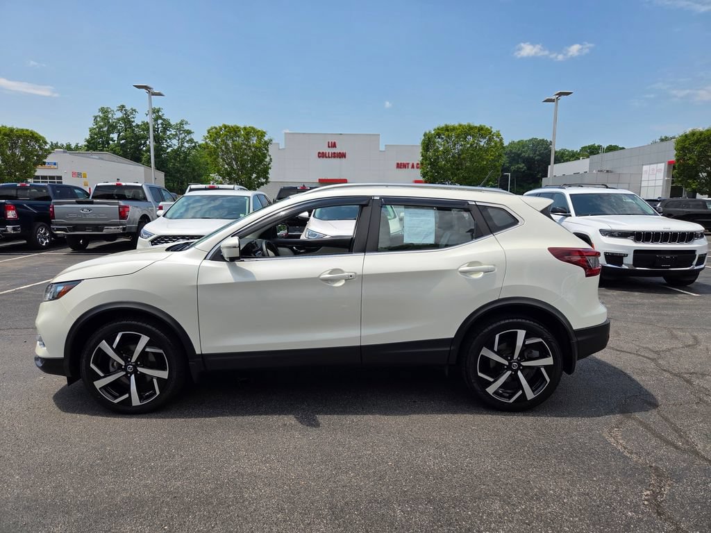 Used 2022 Nissan Rogue Sport SL AWD/4WD image 9