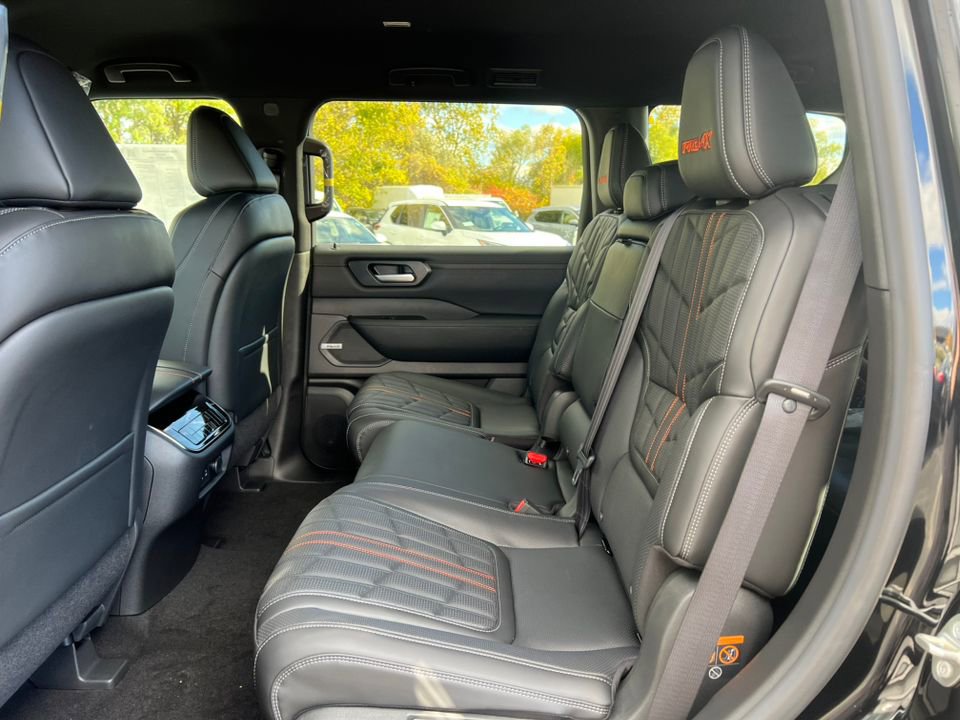 New 2026 Nissan Armada PRO-4X image 4