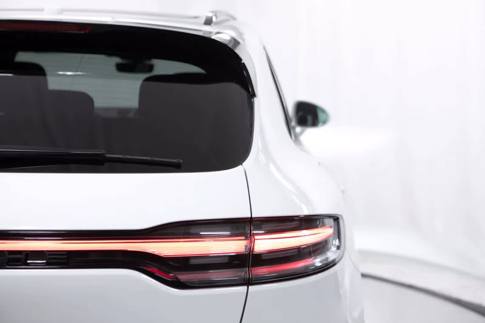 Certified 2026 Porsche Macan AWD/4WD image 21