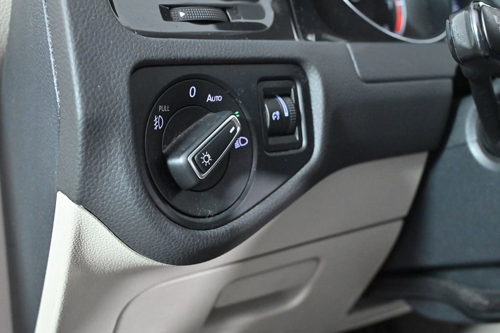 Used 2019 Volkswagen Golf Alltrack SE image 21