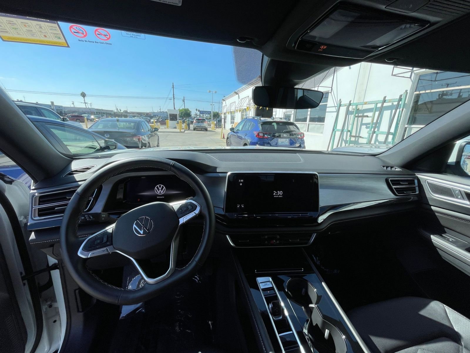 Used 2025 Volkswagen Atlas Cross Sport SE image 33