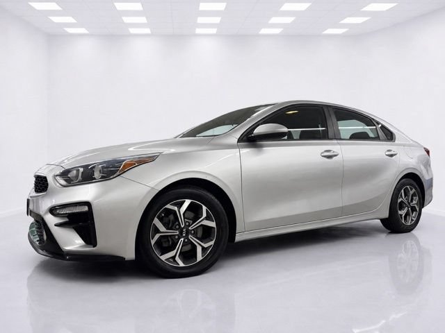 Used 2019 Kia Forte LXS FWD image 4