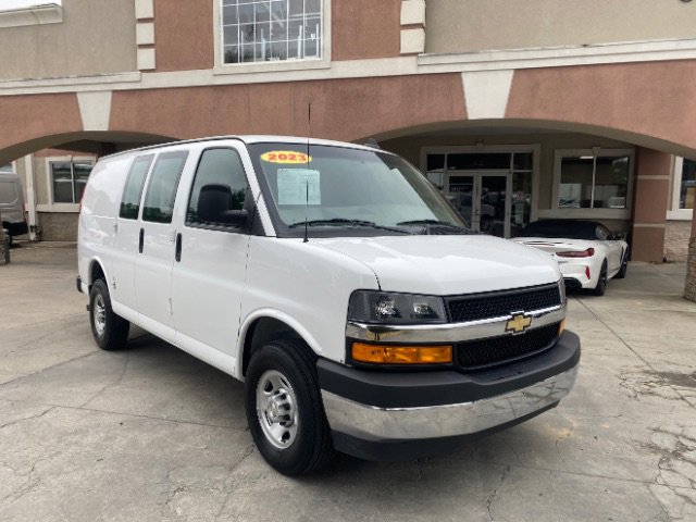 Used 2023 Chevrolet Express 2500 w/ Driver Convenience Package image 6