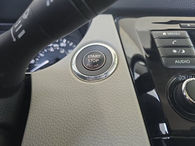 Used 2020 Nissan Rogue Sport SV FWD image 29
